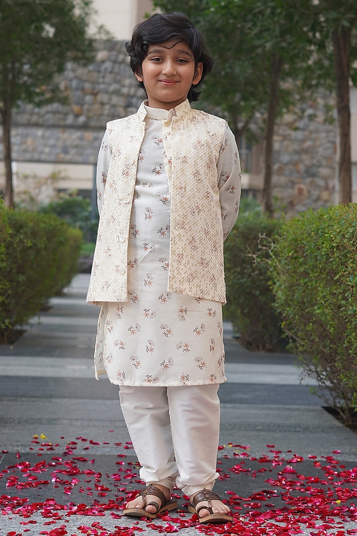 Off-White Cotton Silk Printed Nehru Jacket Set For Boys by Taber Tikri at Pernia's Pop Up Shop