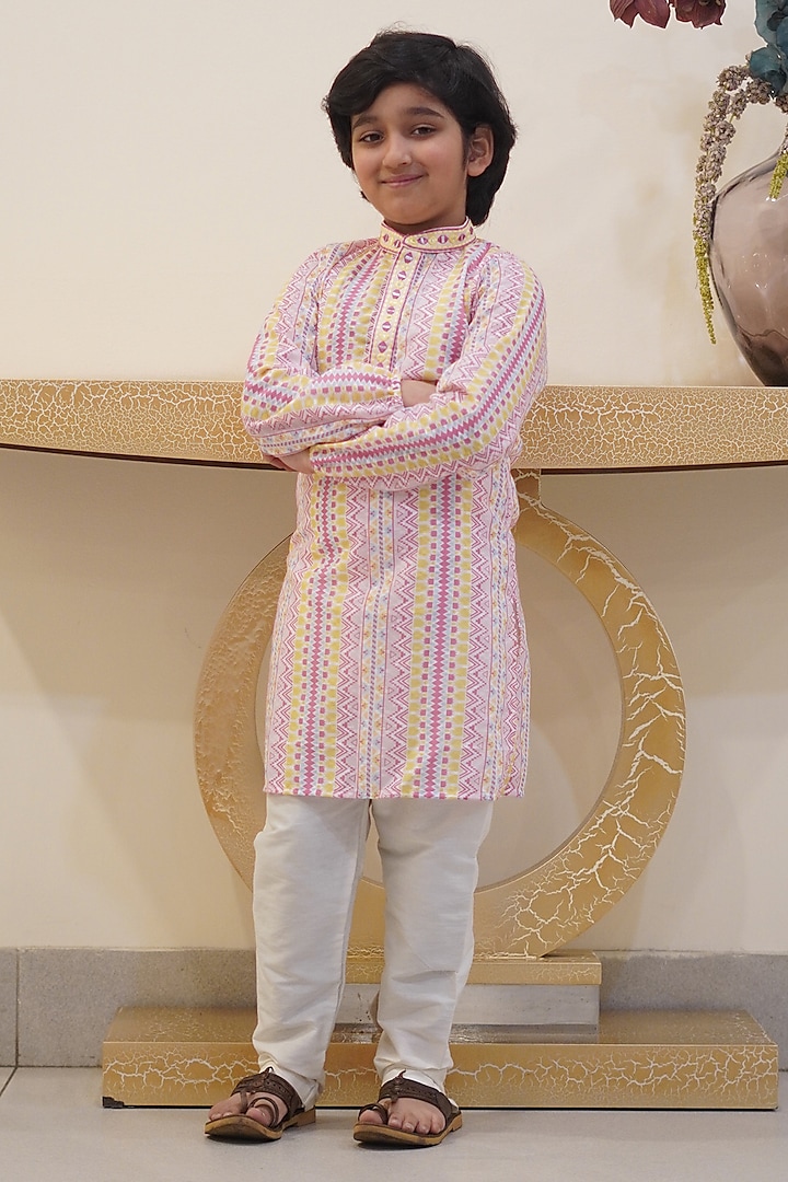 Pink Cotton Printed & Embroidered Kurta Set For Boys by Taber Tikri at Pernia's Pop Up Shop