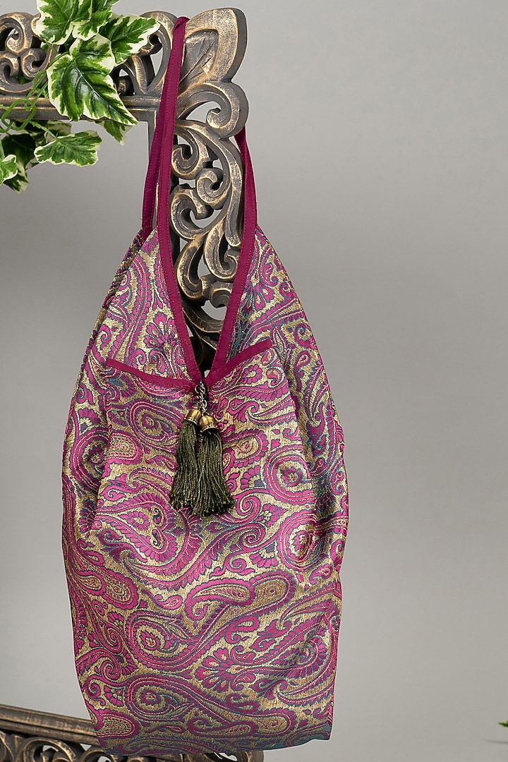 Purple Embellished Jhola Bag by That Gypsy at Pernia's Pop Up Shop