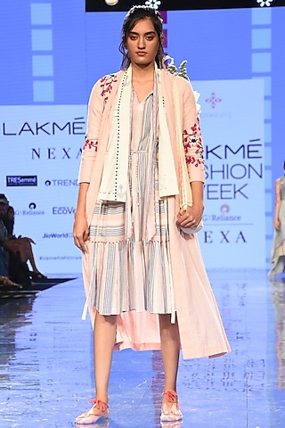 Off White Jamdani Wrap Overlayer by Tahweave