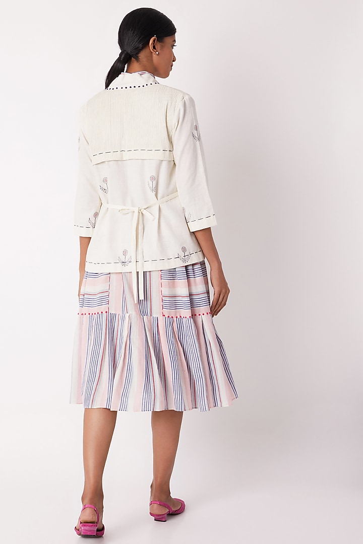 Off White Jamdani Wrap Overlayer by Tahweave at Pernia's Pop Up Shop
