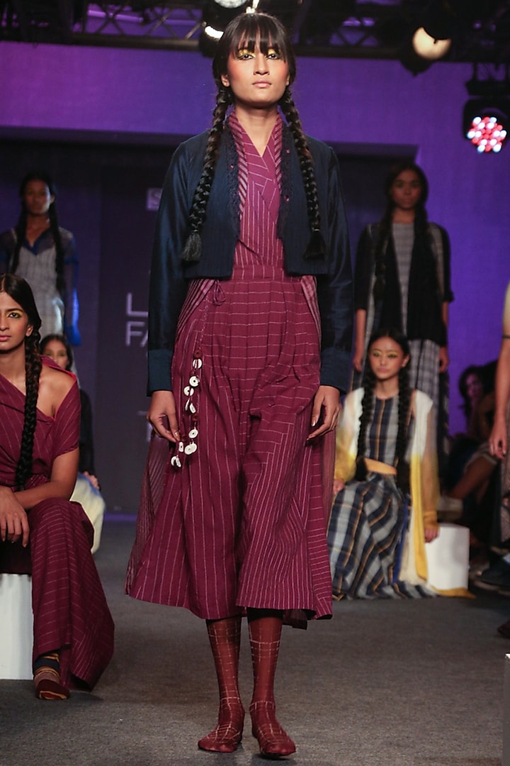 Purple Pleated Jamdani Dress by Tahweave