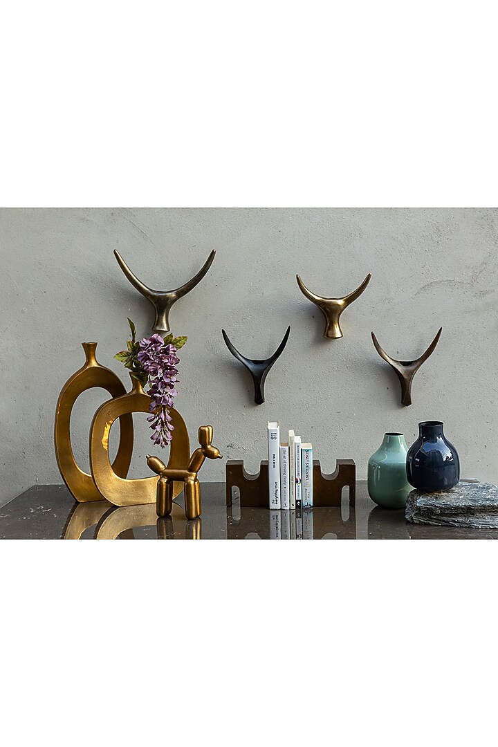 Antique Brass Finished Aluminum Balloon Animal by Taho Living at Pernia's Pop Up Shop