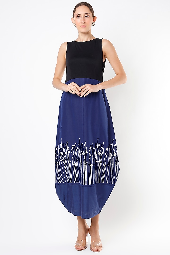 Black & Blue Embroidered Dress by Taika By Poonam Bhagat