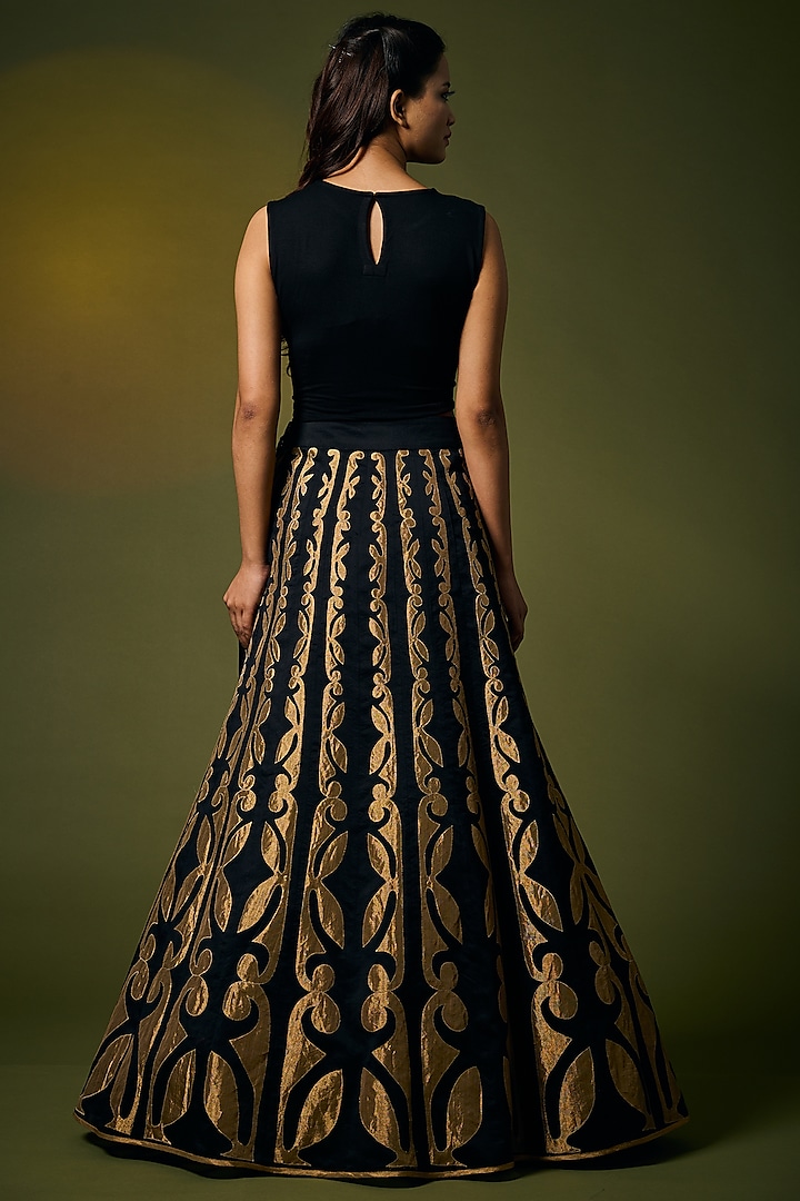 Black Raw Silk Embroidered Skirt Set by Taika By Poonam Bhagat at Pernia's Pop Up Shop