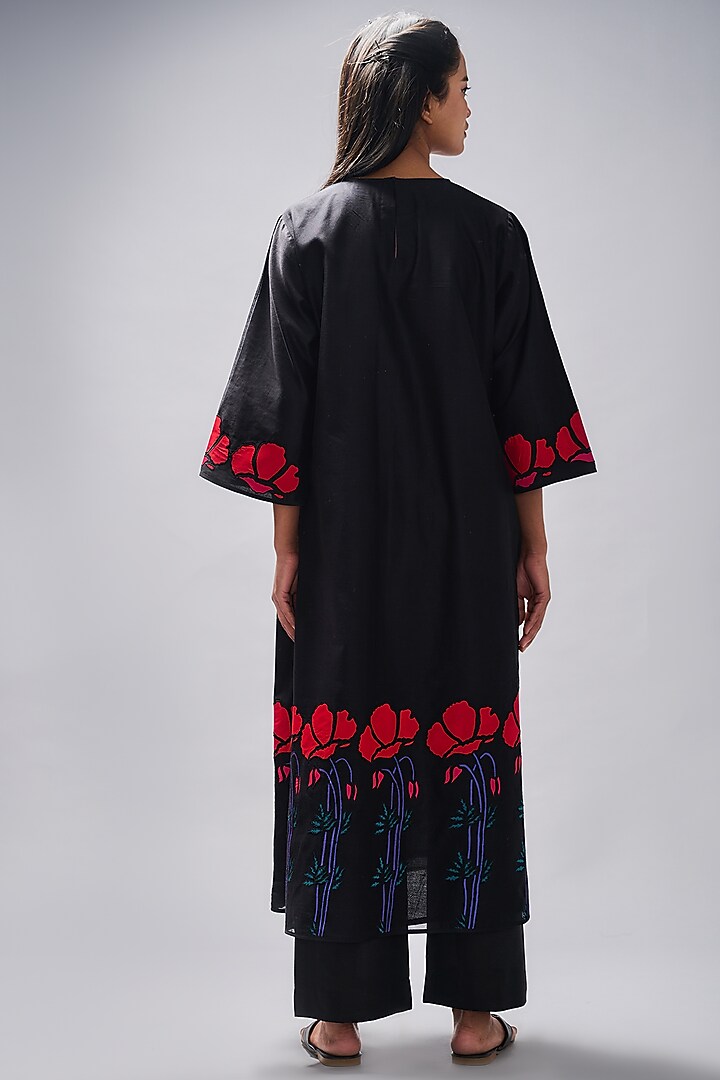 Black Embroidered Party Wear Anarkali Set by Taika By Poonam Bhagat at Pernia's Pop Up Shop