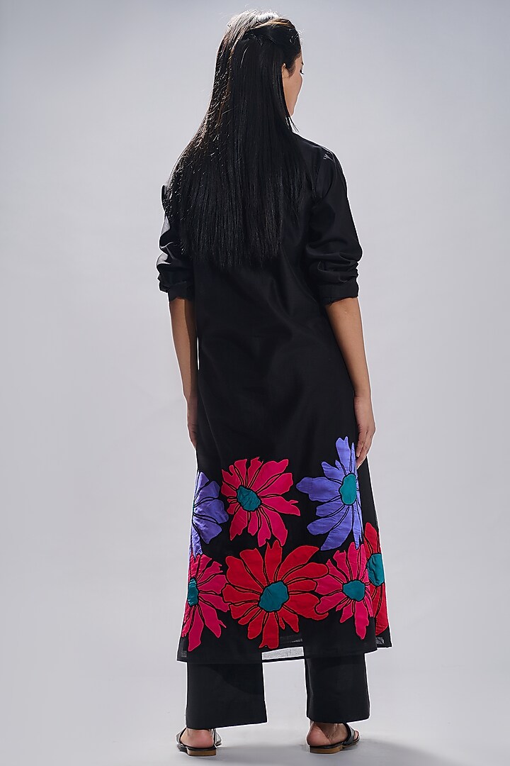 Black Floral Embroidered Party Wear Anarkali Set by Taika By Poonam Bhagat at Pernia's Pop Up Shop