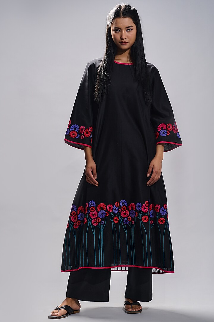 Black Chanderi Embroidered Party Wear Anarkali Set by Taika By Poonam Bhagat at Pernia's Pop Up Shop