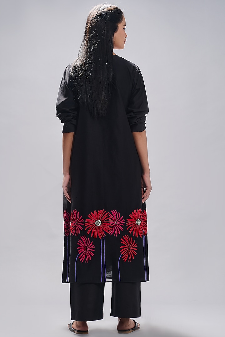 Black Chanderi Party Wear Anarkali Set by Taika By Poonam Bhagat at Pernia's Pop Up Shop