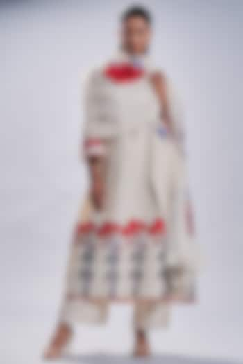 Ivory Embroidered Anarkali Set by Taika By Poonam Bhagat at Pernia's Pop Up Shop