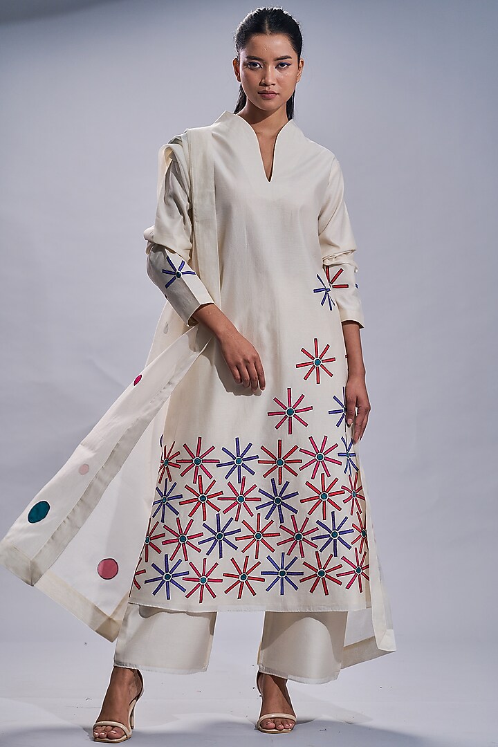 Ivory Floral Embroidered Party Wear Anarkali Set by Taika By Poonam Bhagat at Pernia's Pop Up Shop