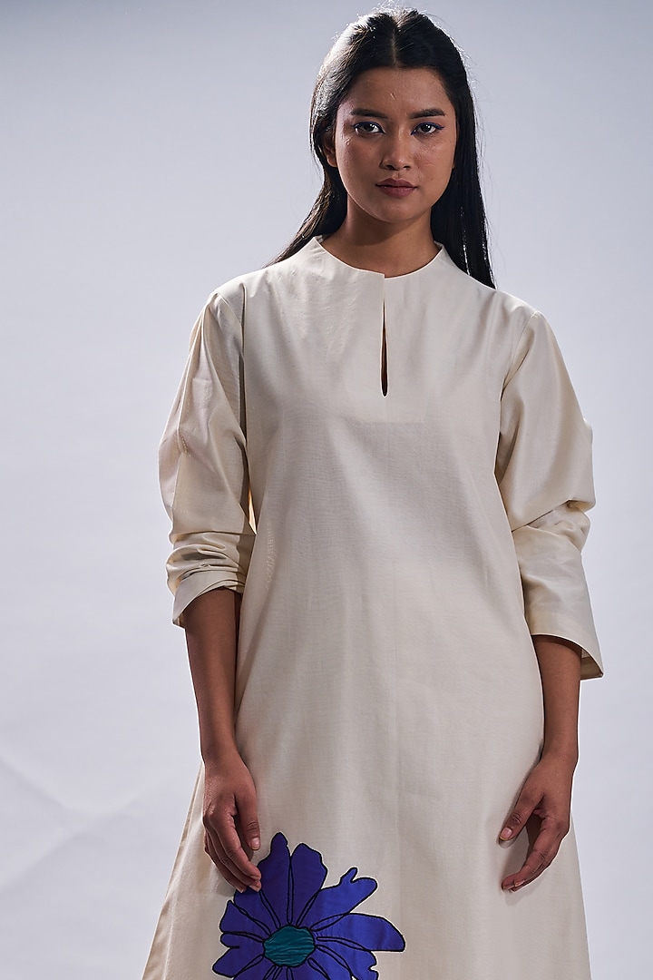 Ivory Embroidered Tunic Set by Taika By Poonam Bhagat at Pernia's Pop Up Shop