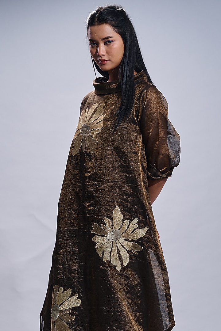 Bronze Embroidered Tunic Set by Taika By Poonam Bhagat at Pernia's Pop Up Shop