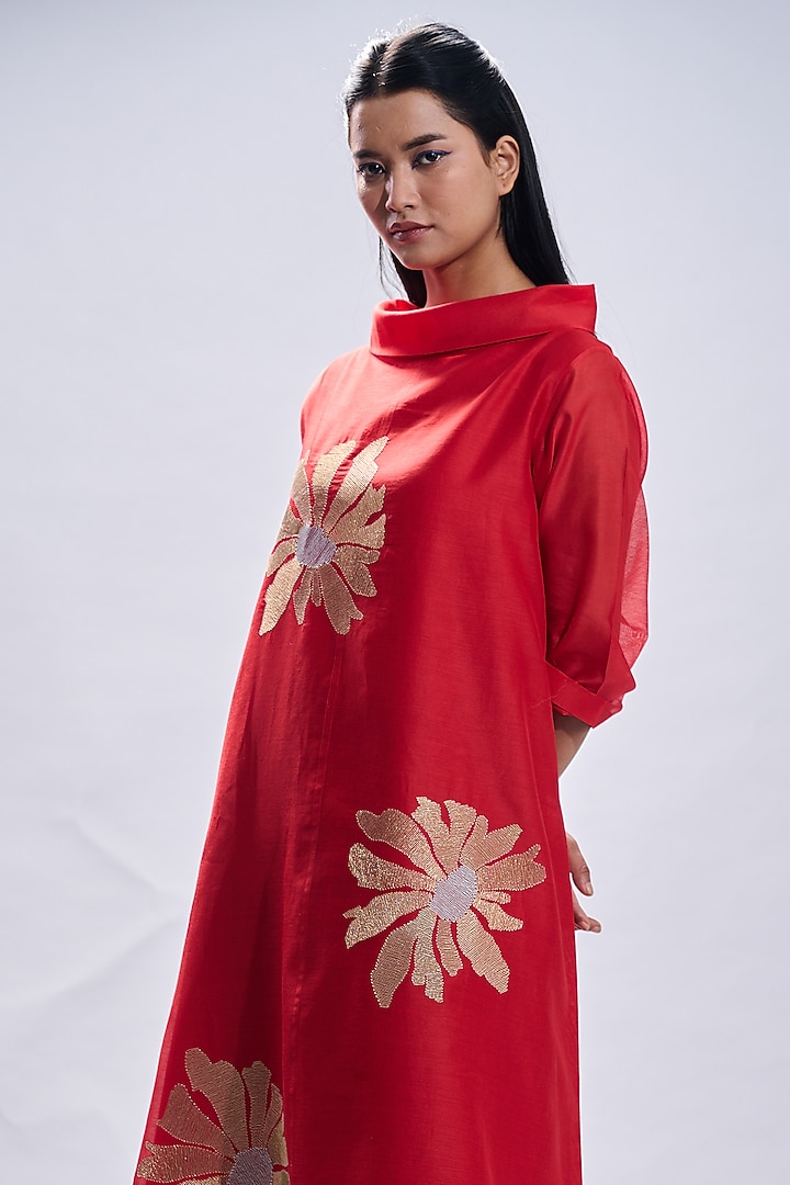 Red Embroidered Tunic Set by Taika By Poonam Bhagat at Pernia's Pop Up Shop