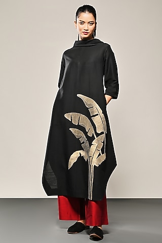 Black Cotton Silk Leaf Embroidered Tunic Set by TAIKA by Poonam Bhagat