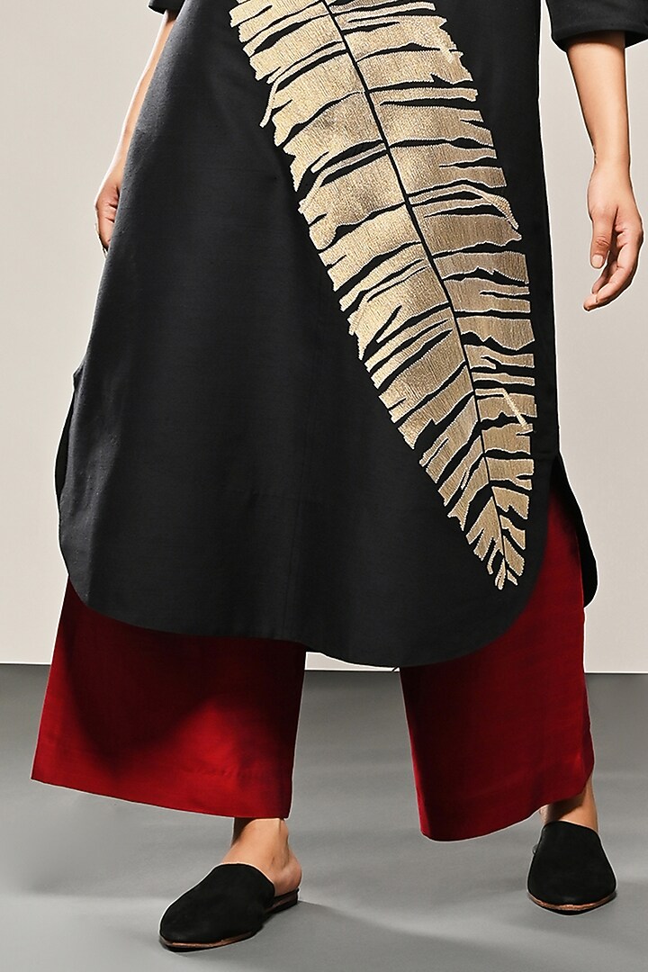 Black Cotton Silk Leaf Embroidered Tunic Set by TAIKA by Poonam Bhagat at Pernia's Pop Up Shop