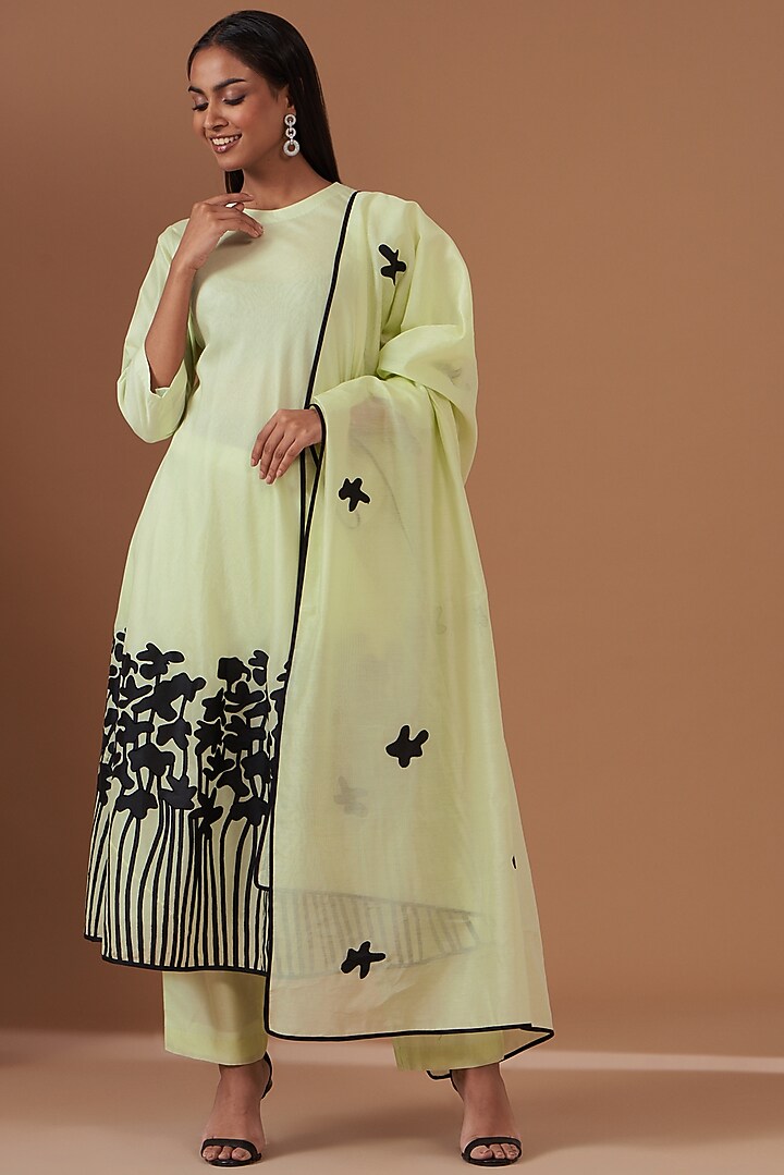 Pale Mint Chanderi Kurta Set by TAIKA by Poonam Bhagat at Pernia's Pop Up Shop