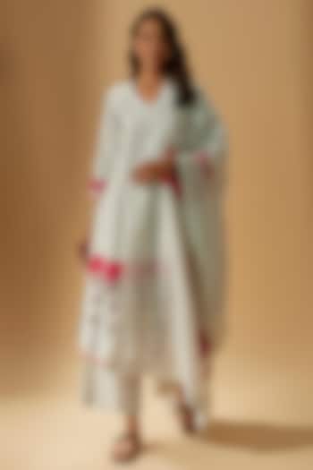 Ivory Chanderi Embroidered Party Wear Anarkali Set by Taika By Poonam Bhagat at Pernia's Pop Up Shop