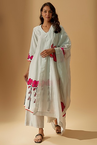 Ivory Chanderi Embroidered Anarkali Set by Taika By Poonam Bhagat