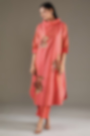 Peach Chanderi Sequins Hand Embroidered Tunic Set by TAIKA by Poonam Bhagat at Pernia's Pop Up Shop