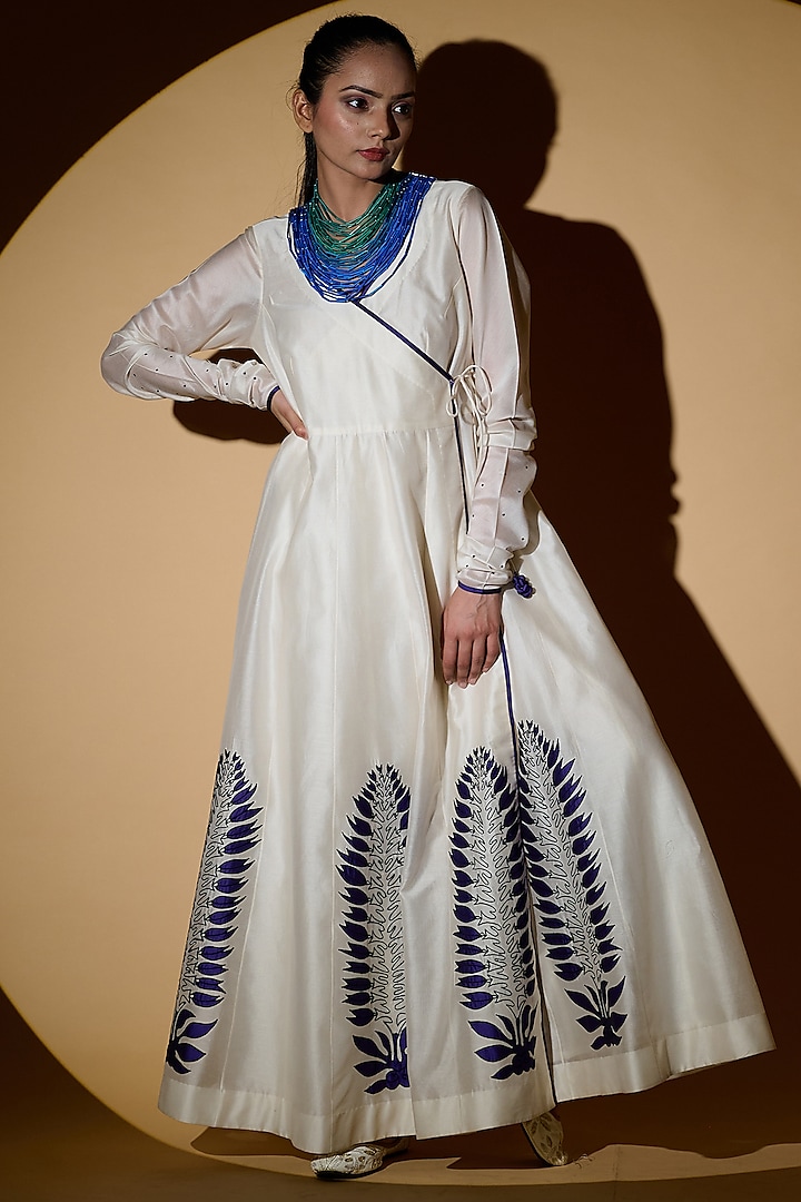 Ivory Anarkali Set With Embroidery by Taika By Poonam Bhagat