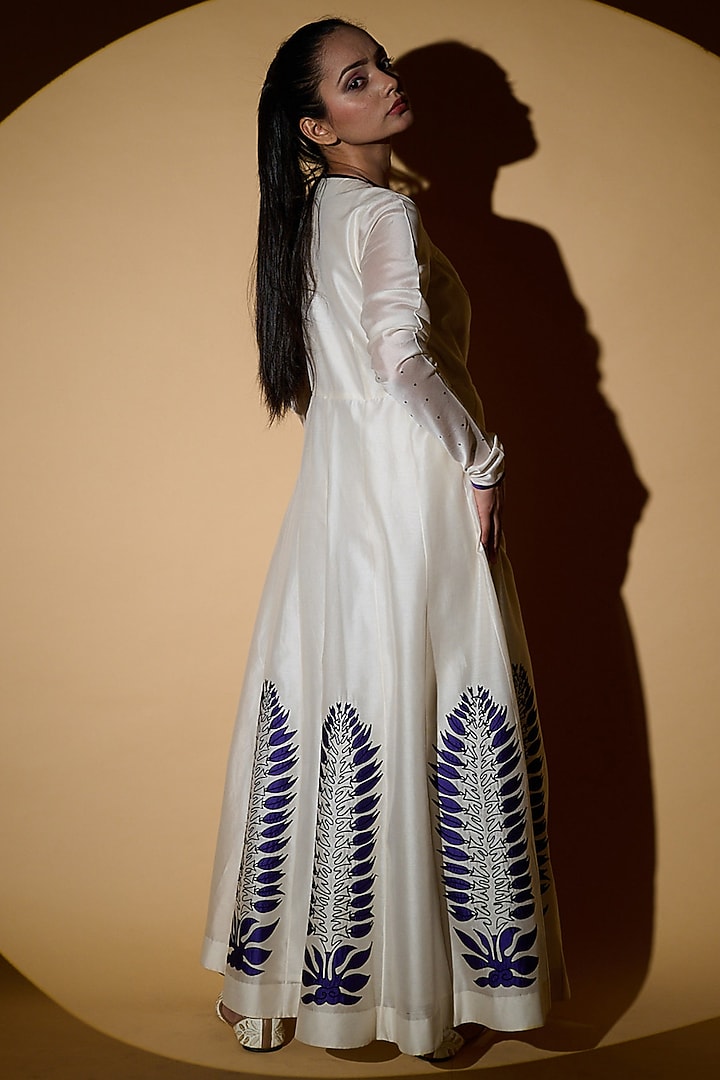 Ivory Wedding Anarkali Set With Embroidery by Taika By Poonam Bhagat at Pernia's Pop Up Shop