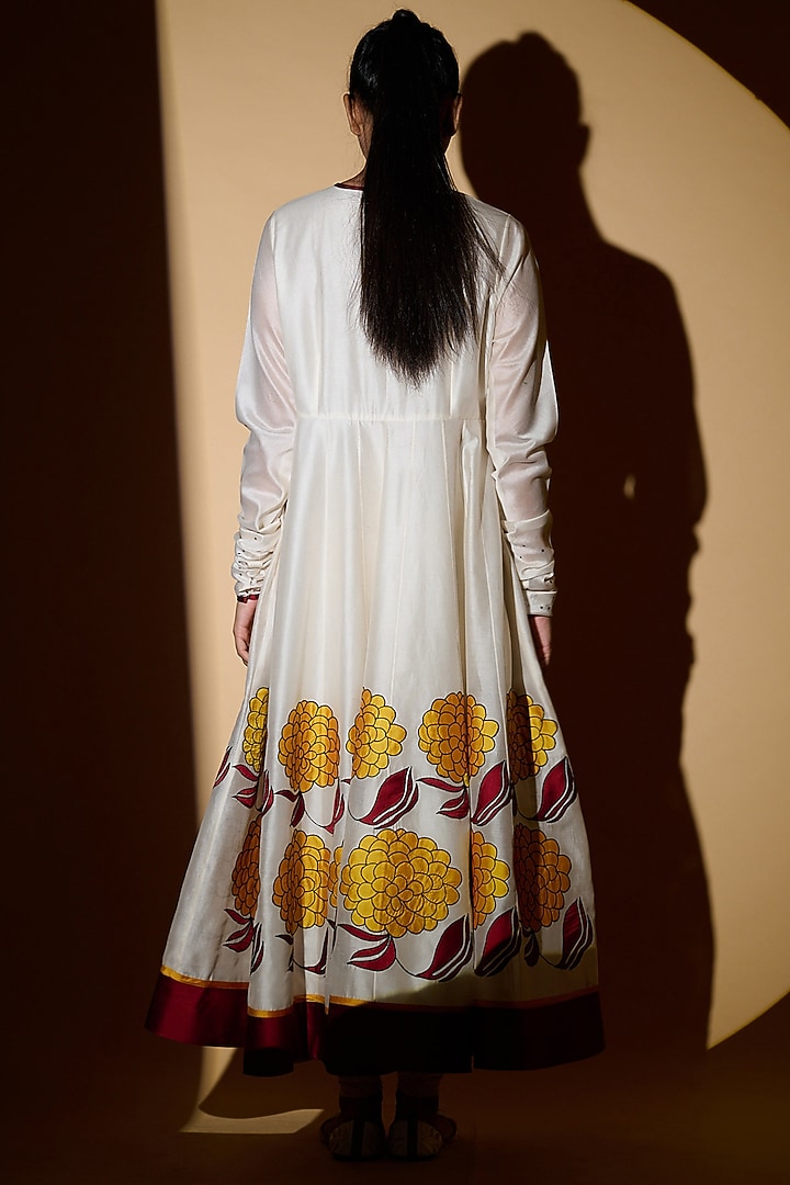 Ivory Chanderi Wedding Anarkali Set by Taika By Poonam Bhagat at Pernia's Pop Up Shop