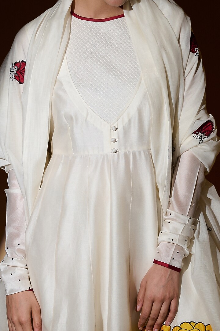 Ivory Chanderi Wedding Anarkali Set by Taika By Poonam Bhagat at Pernia's Pop Up Shop