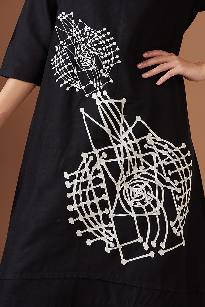 Black Blended Silk Embroidered Tunic Set by TAIKA by Poonam Bhagat at Pernia's Pop Up Shop
