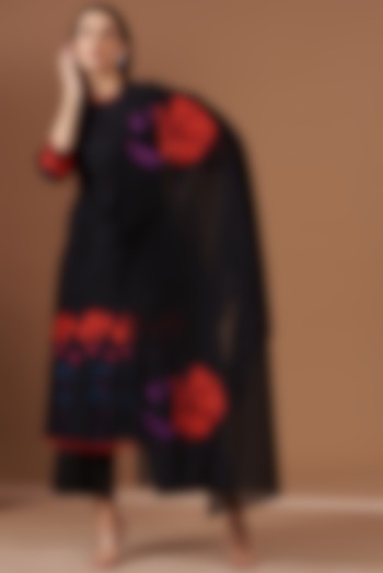 Black Chanderi Kurta Set by TAIKA by Poonam Bhagat at Pernia's Pop Up Shop
