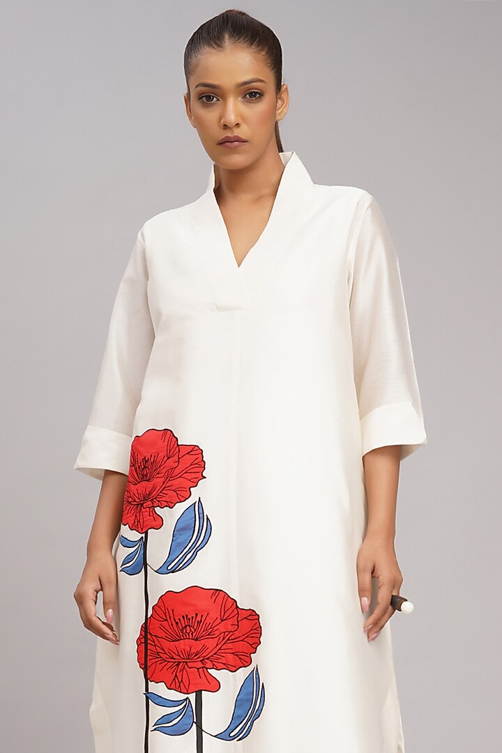 Ivory Chanderi Machine Embroidered Tunic Set by Taika By Poonam Bhagat at Pernia's Pop Up Shop