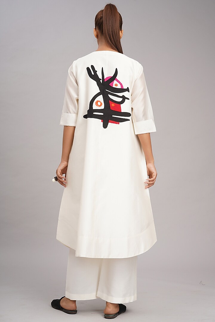 Ivory Chanderi Machine Embroidered Tunic Set by Taika By Poonam Bhagat at Pernia's Pop Up Shop