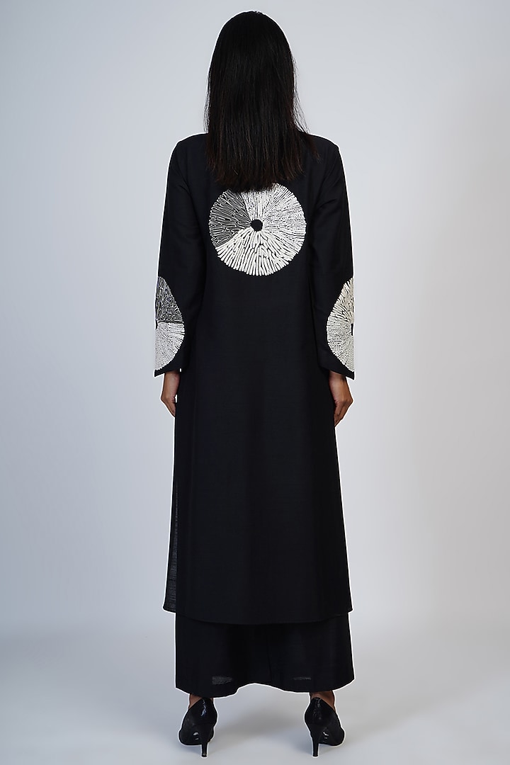 Black Embroidered Tunic Set by Taika By Poonam Bhagat at Pernia's Pop Up Shop