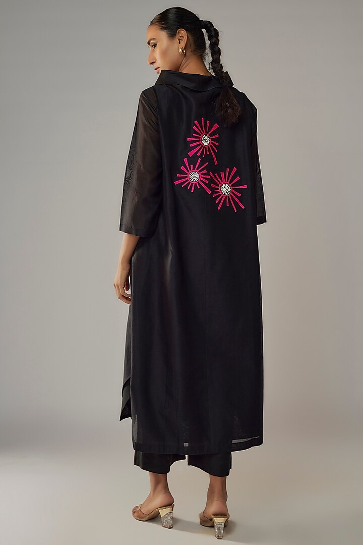 Black Chanderi Applique Floral Tunic Set by Taika By Poonam Bhagat at Pernia's Pop Up Shop