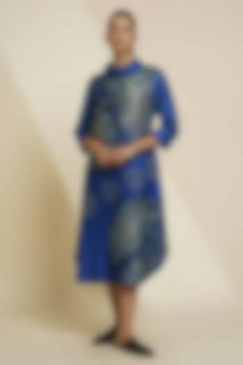 Royal Blue Blended Silk Digital Printed & Embroidered Tunic by TAIKA by Poonam Bhagat at Pernia's Pop Up Shop