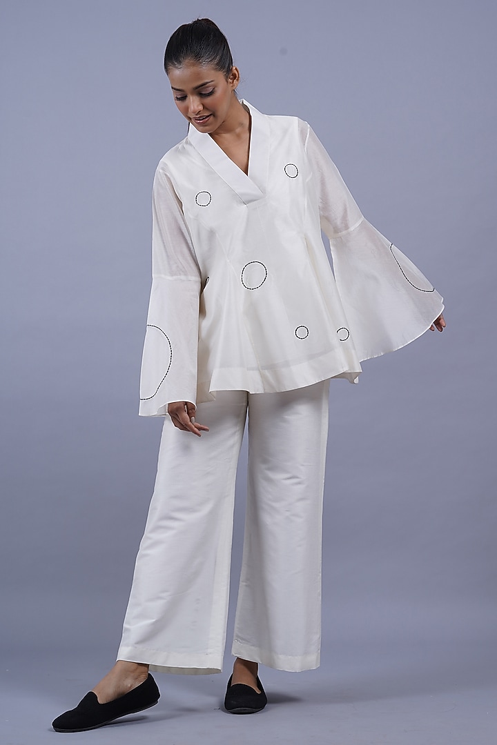Ivory Chanderi Machine Embroidered Top by Taika By Poonam Bhagat at Pernia's Pop Up Shop