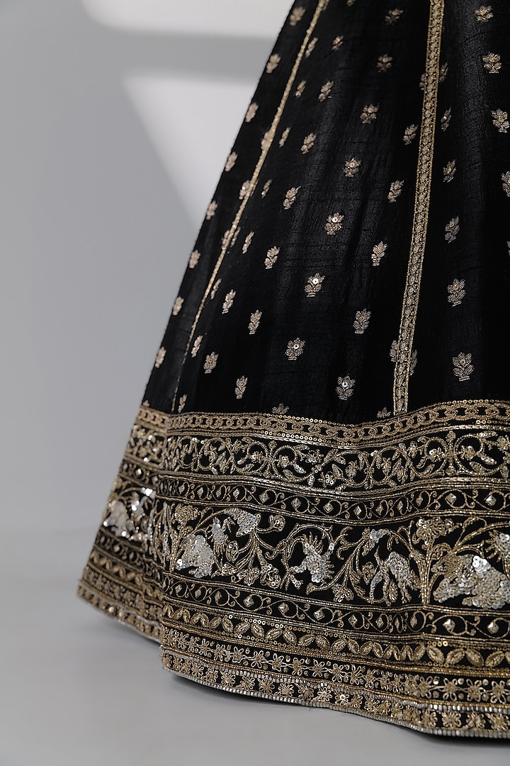 Black Pure Banarasi Zari Hand Embroidered Bridal Lehenga Set by Taisha at Pernia's Pop Up Shop