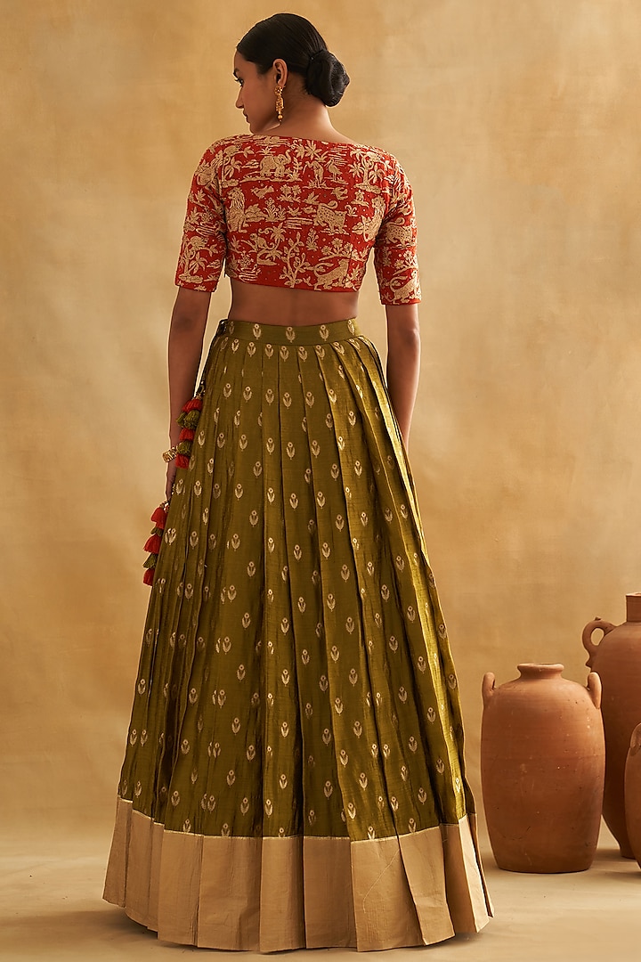 Green Pure Raw Silk Pleated Wedding Lehenga Set by Taisha at Pernia's Pop Up Shop