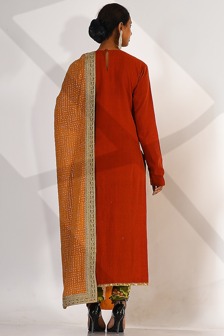 Red Cotton Embroidered Handwoven Kurta Set by Taisha at Pernia's Pop Up Shop