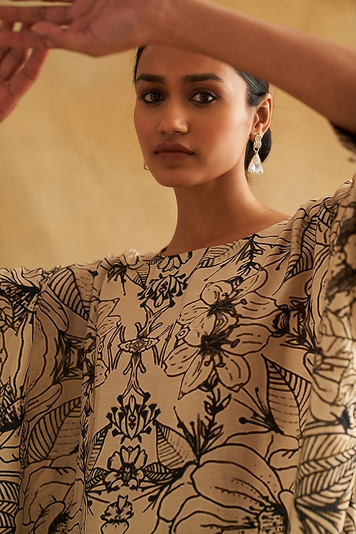 Black & White Pure Indian Khadi Printed Pant Set by Taisha at Pernia's Pop Up Shop