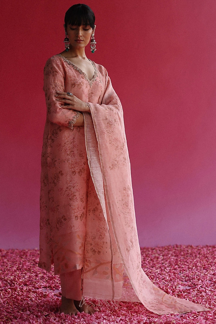 Pink Handloom Pure Linen Silk Kurta Set by Taisha