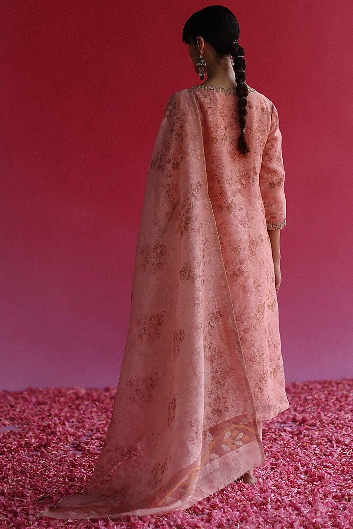 Pink Handloom Pure Linen Silk Kurta Set by Taisha at Pernia's Pop Up Shop