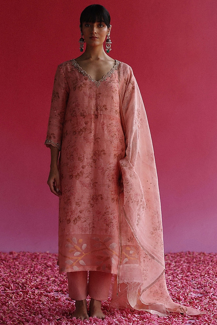 Pink Handloom Pure Linen Silk Kurta Set by Taisha at Pernia's Pop Up Shop