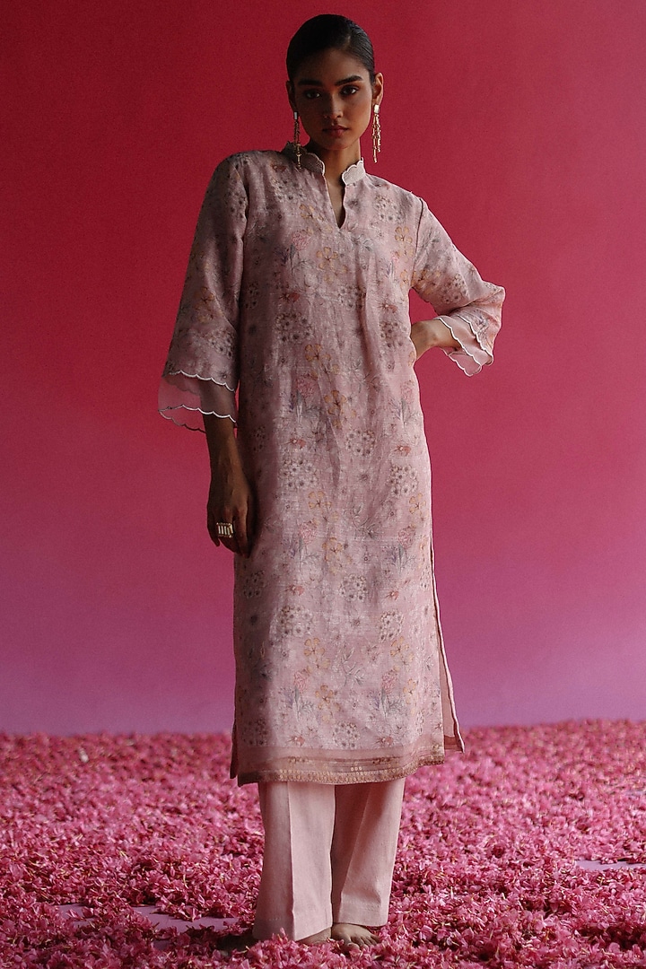 Pink Handloom Pure Linen Silk Kurta Set by Taisha at Pernia's Pop Up Shop