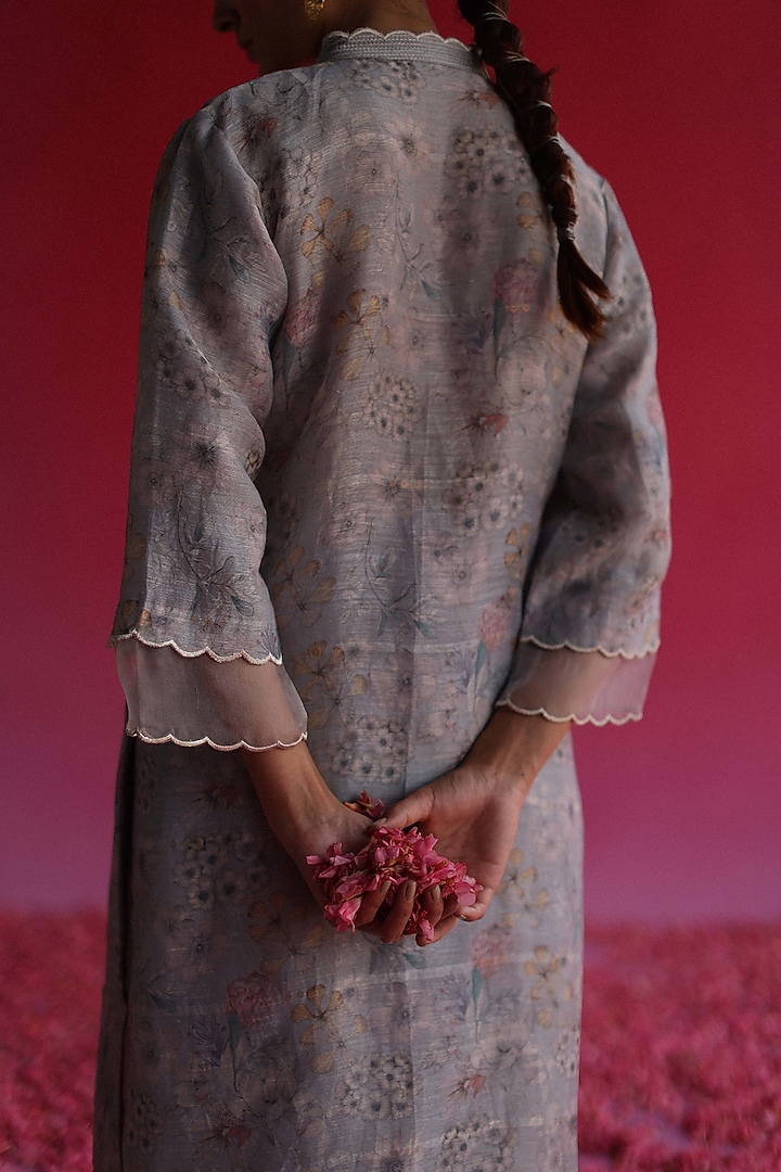 Blue Handloom Pure Linen Silk Kurta Set by Taisha at Pernia's Pop Up Shop