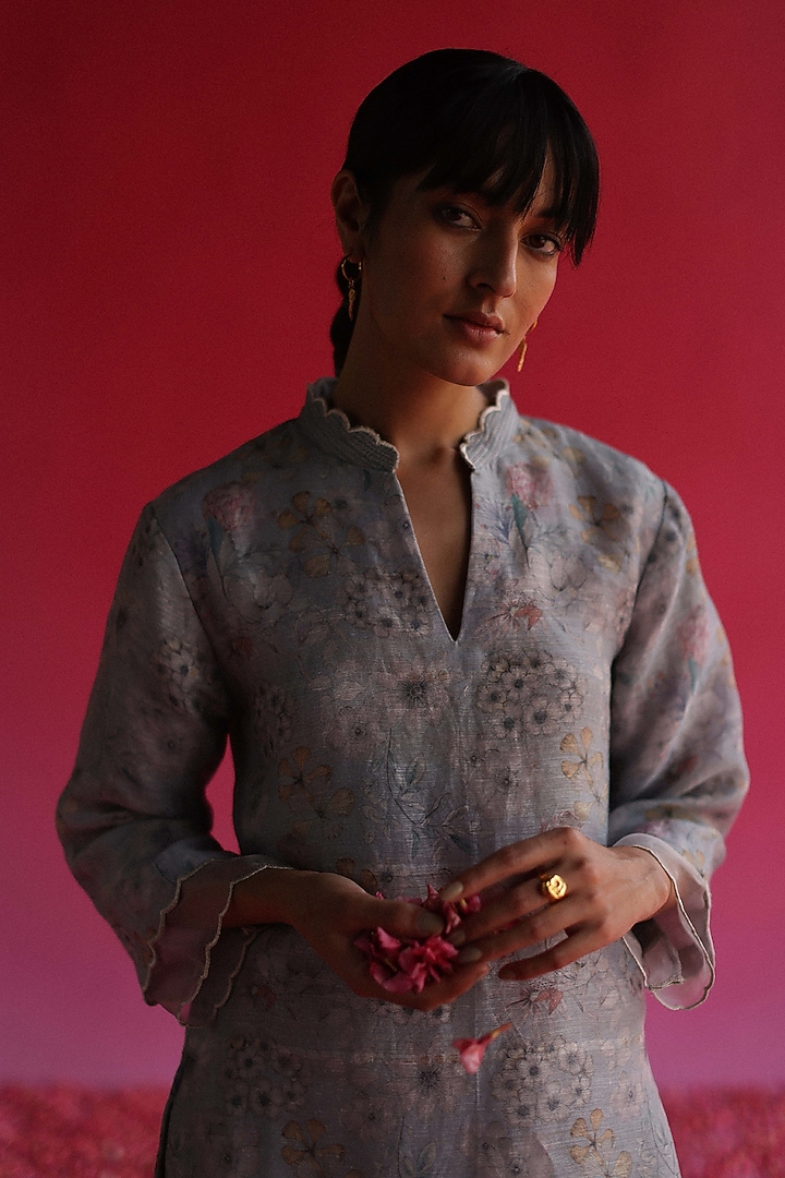 Blue Handloom Pure Linen Silk Kurta Set by Taisha at Pernia's Pop Up Shop