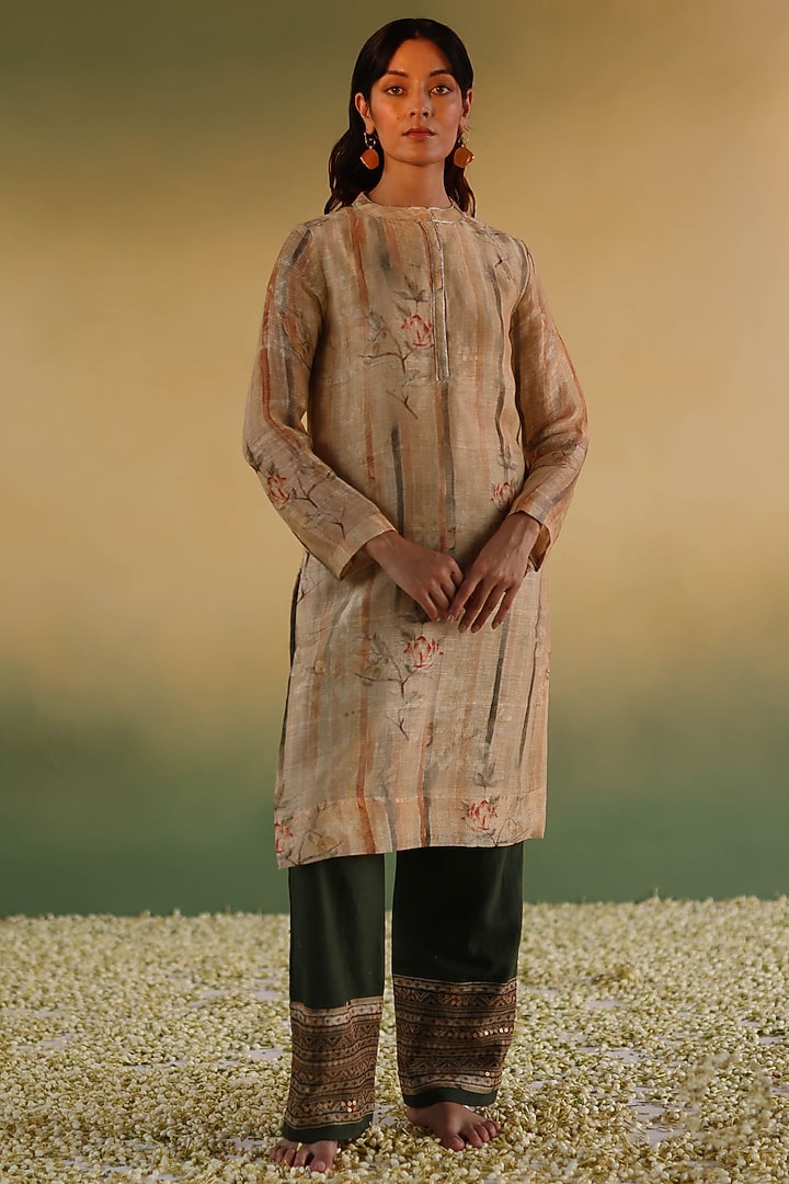 Yellow Handloom Pure Linen Silk Kurta Set by Taisha at Pernia's Pop Up Shop
