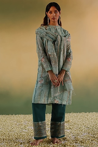 Green Handloom Pure Linen Silk Kurta Set by Taisha