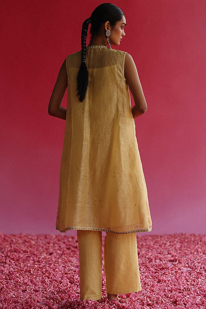 Yellow Handloom Pure Linen Silk Kurta Set by Taisha at Pernia's Pop Up Shop