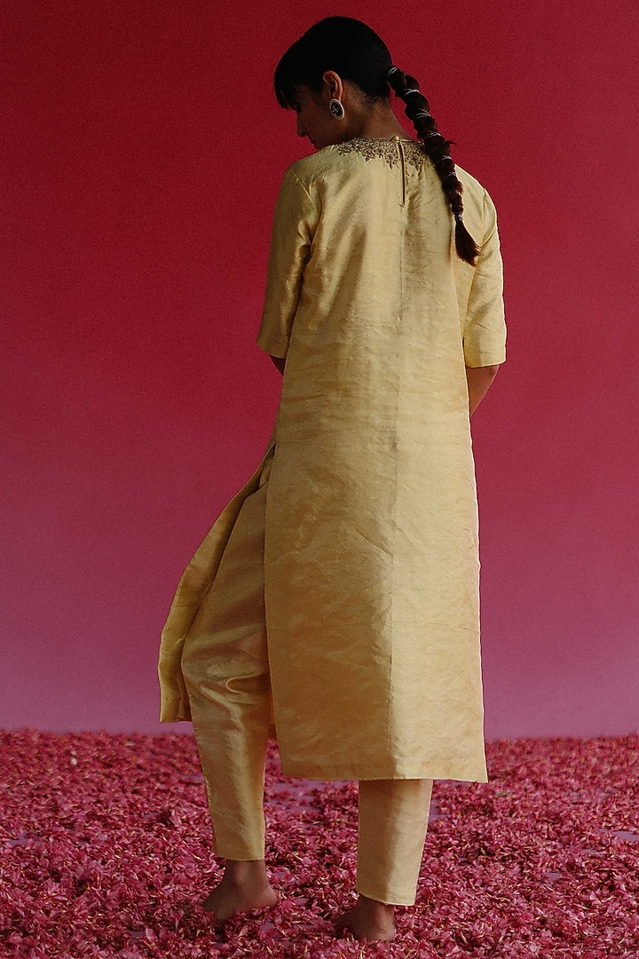 Yellow Tissue Silk Kurta Set by Taisha at Pernia's Pop Up Shop